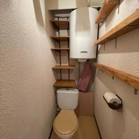 Combe Blanche 2218 Apartman *
